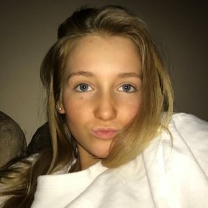 Meet your Posher, Cate